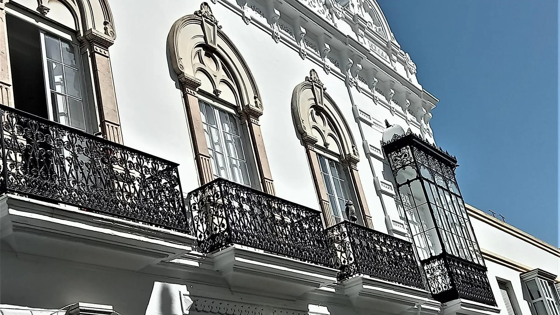 아파트 El Anfitrion Palacio Argueeso 12 산루카데바라메다 스페인