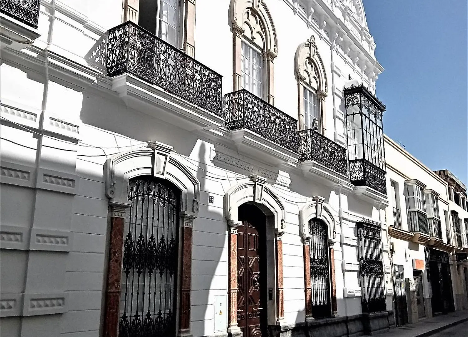 El Anfitrion Palacio Argueeso 12 산루카데바라메다 0*,